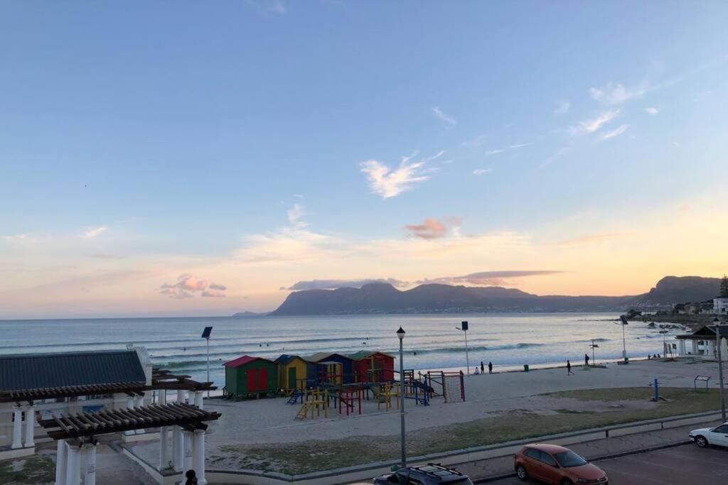 At The Beach - Muizenberg Kapsztad Zewnętrze zdjęcie