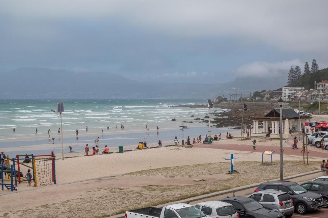 At The Beach - Muizenberg Kapsztad Zewnętrze zdjęcie