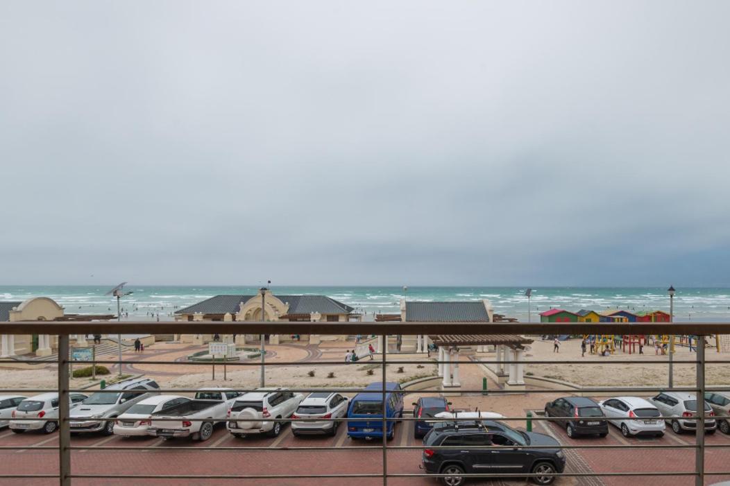 At The Beach - Muizenberg Kapsztad Zewnętrze zdjęcie